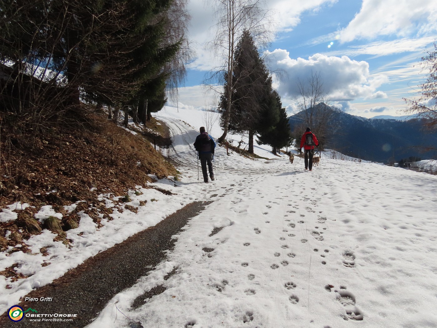 07 Al bivio prendiamo in salita a sx, mentre bisognava prendere in discesa a dx.JPG